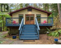 99 Captain Morgans Blvd Protection Island