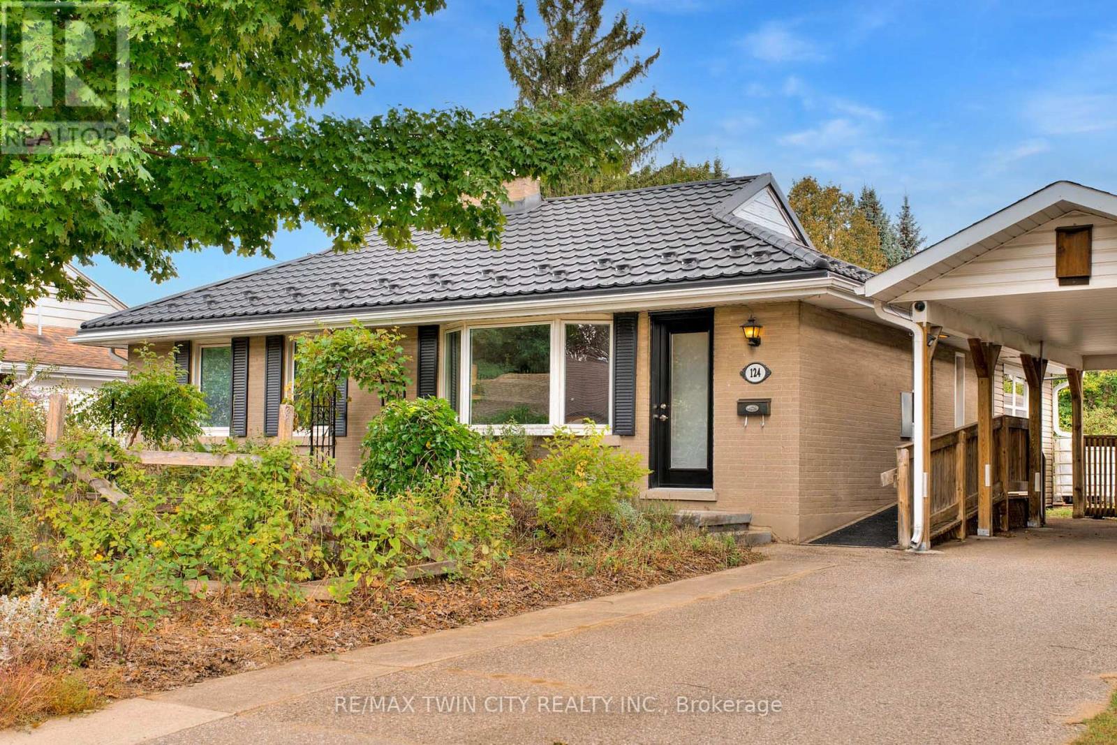 Property at 124 FAIRFIELD AVENUE image 2