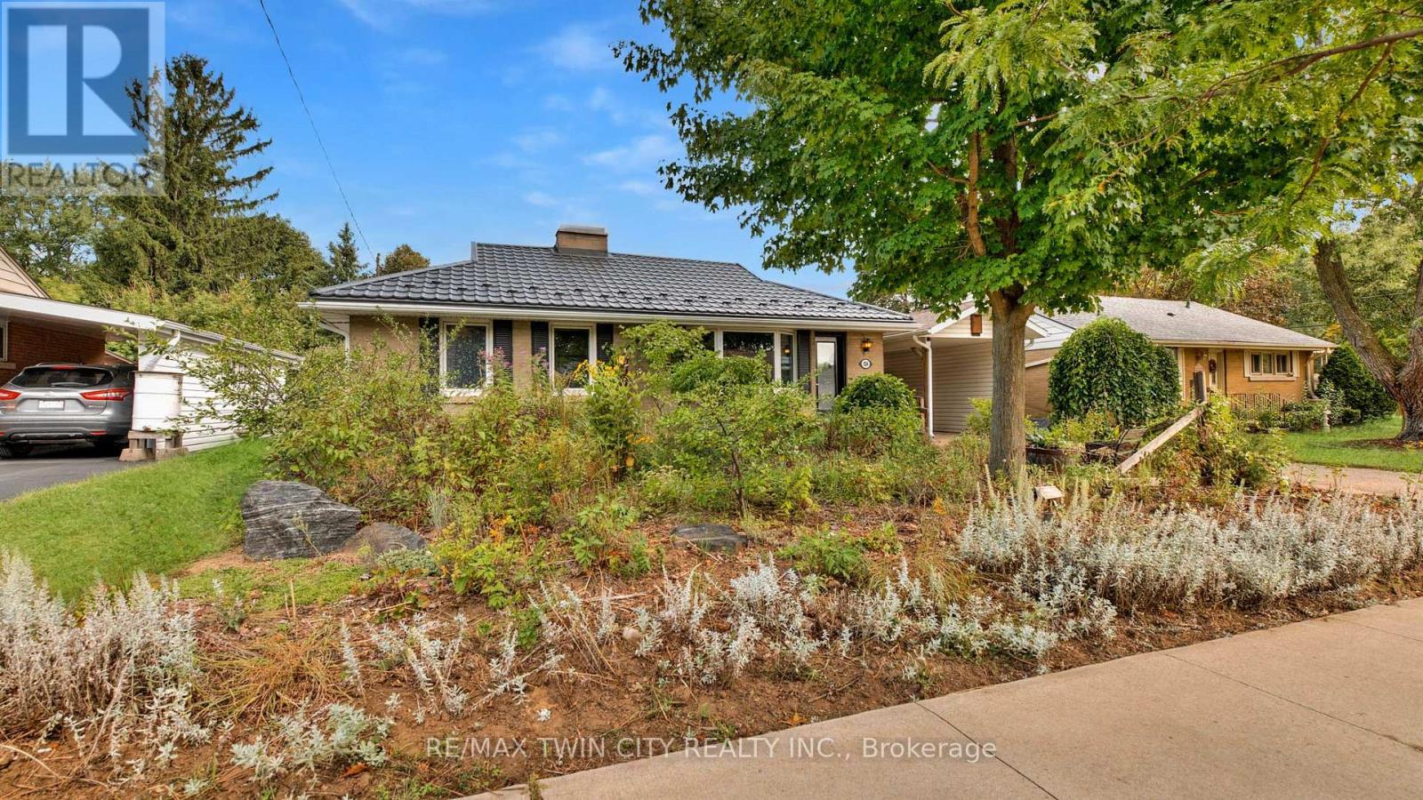 Property at 124 FAIRFIELD AVENUE image 4