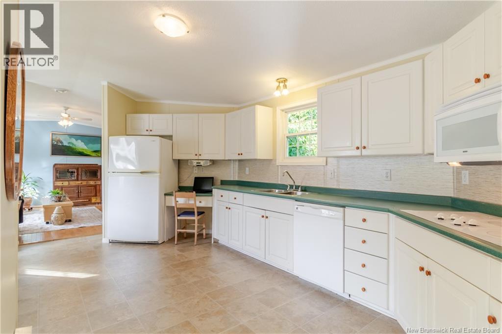 350 Governor Lane, Fredericton, New Brunswick  E3B 7L1 - Photo 4 - NB126187