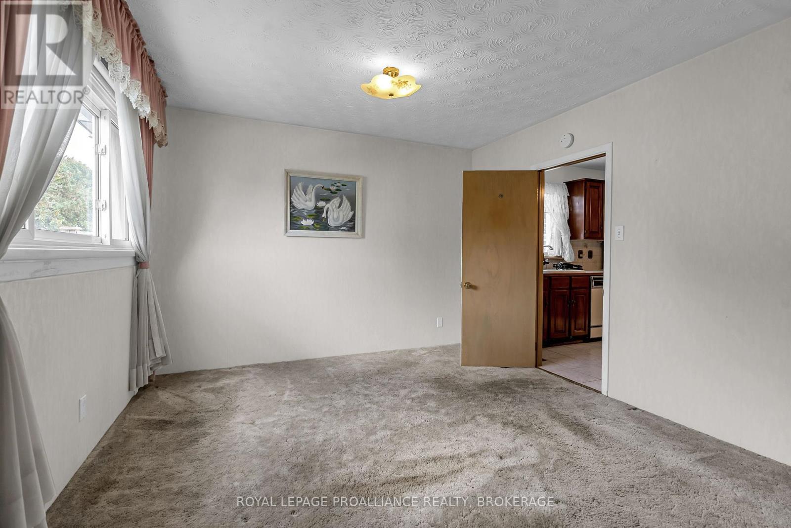 224 Danis Avenue, Cornwall, Ontario  K6H 5E7 - Photo 18 - X12391841