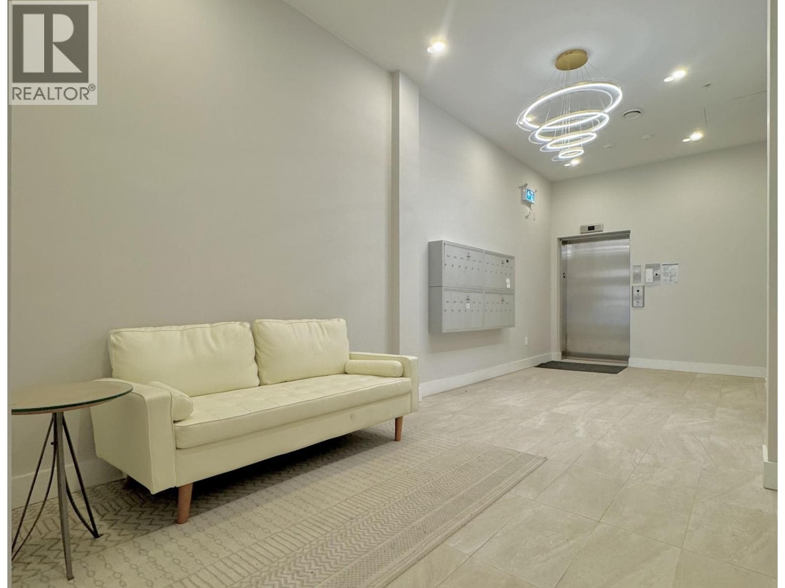 206 3050 Kingsway, Vancouver, British Columbia  V5R 5J7 - Photo 2 - R3042370