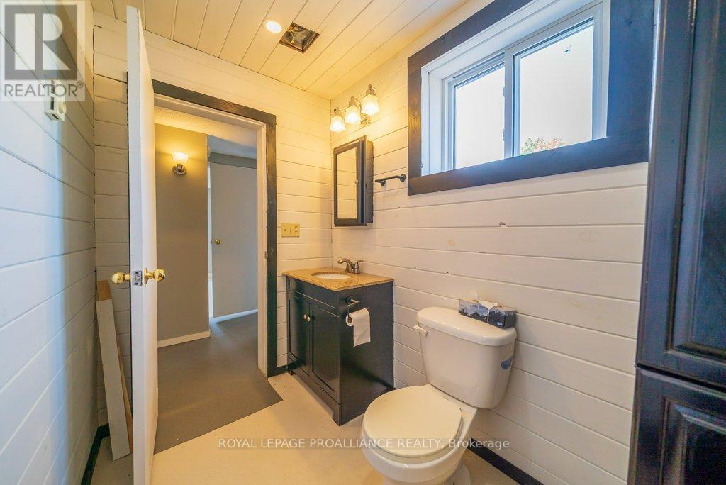 12275 Highway 41, Addington Highlands, Ontario  K0H 2G0 - Photo 22 - X12391836