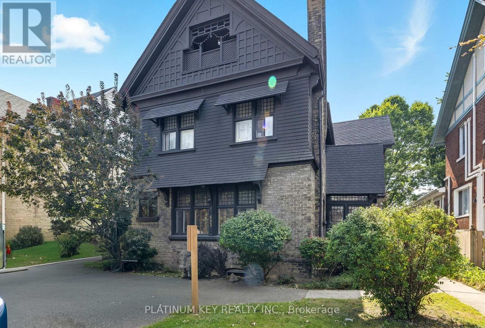 603 Queens Avenue, London East, Ontario  N6B 1Y9 - Photo 1 - X12391851