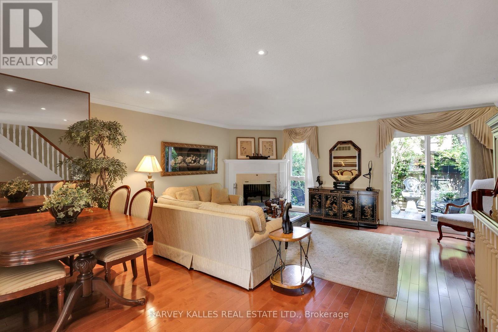 68 Sylvan Valleyway, Toronto (Bedford Park-Nortown), Ontario  M5M 4M3 - Photo 11 - C12391633
