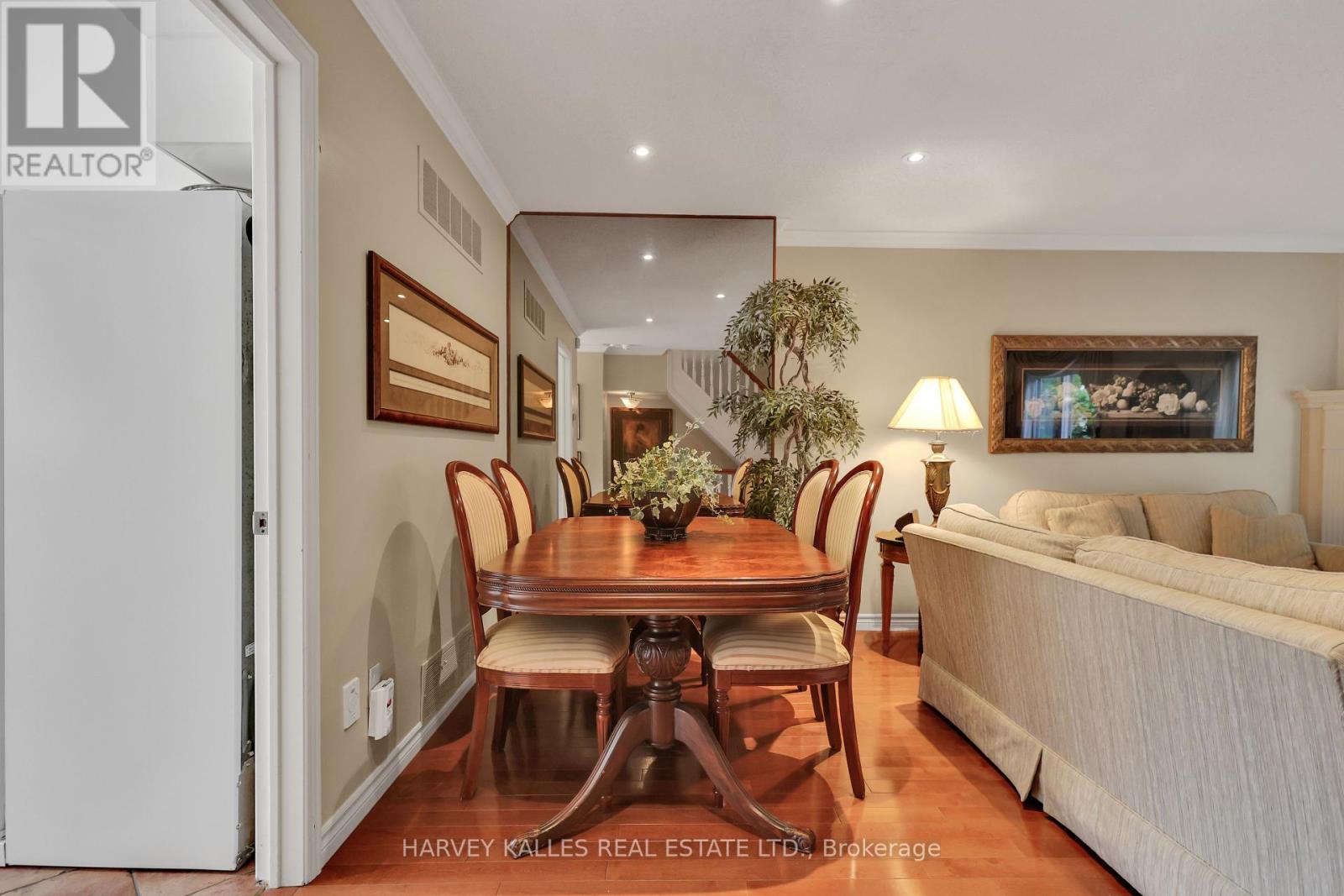 68 Sylvan Valleyway, Toronto (Bedford Park-Nortown), Ontario  M5M 4M3 - Photo 16 - C12391633