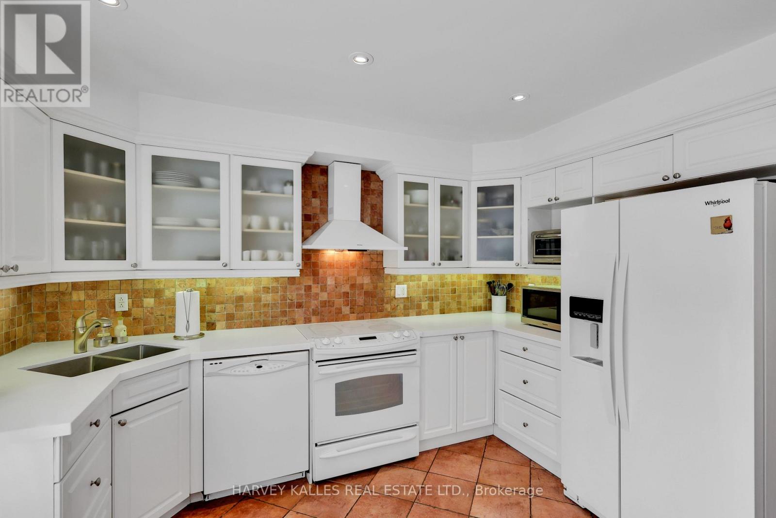 68 Sylvan Valleyway, Toronto (Bedford Park-Nortown), Ontario  M5M 4M3 - Photo 20 - C12391633