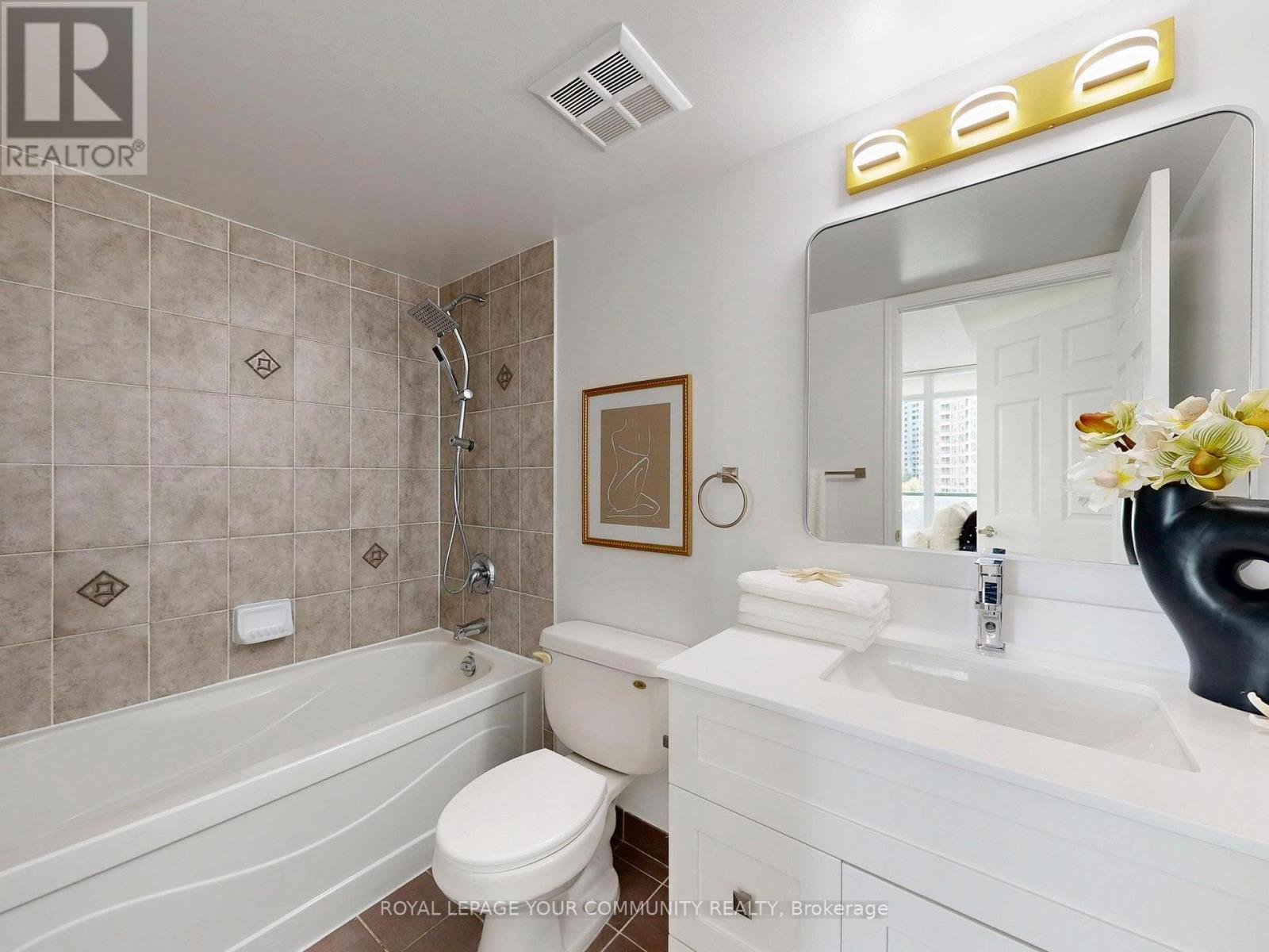 610 - 5500 Yonge Street, Toronto, Ontario  M2N 7L1 - Photo 16 - C12391638