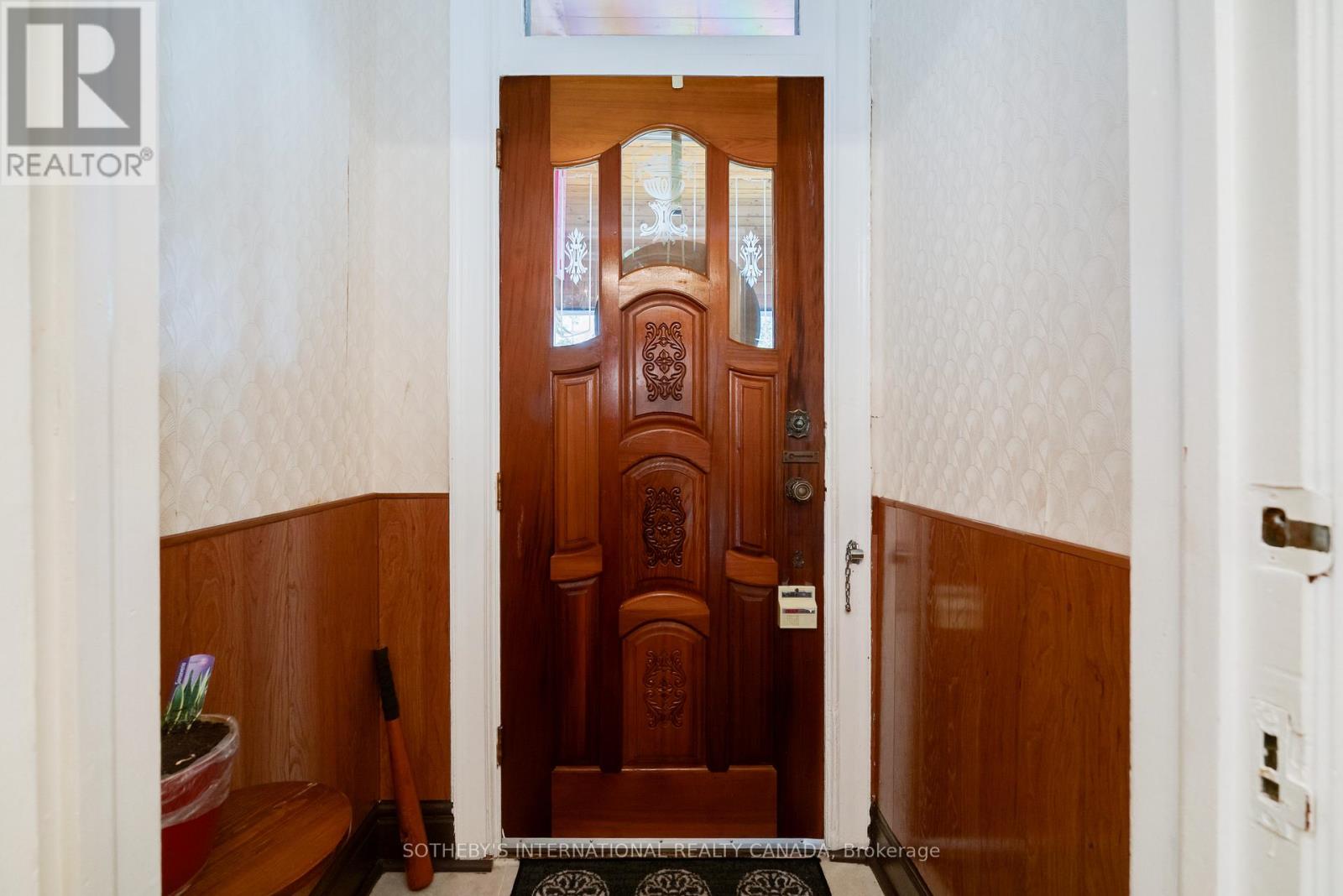 41 Margueretta Street, Toronto (Dufferin Grove), Ontario  M6K 2P6 - Photo 8 - C12391639