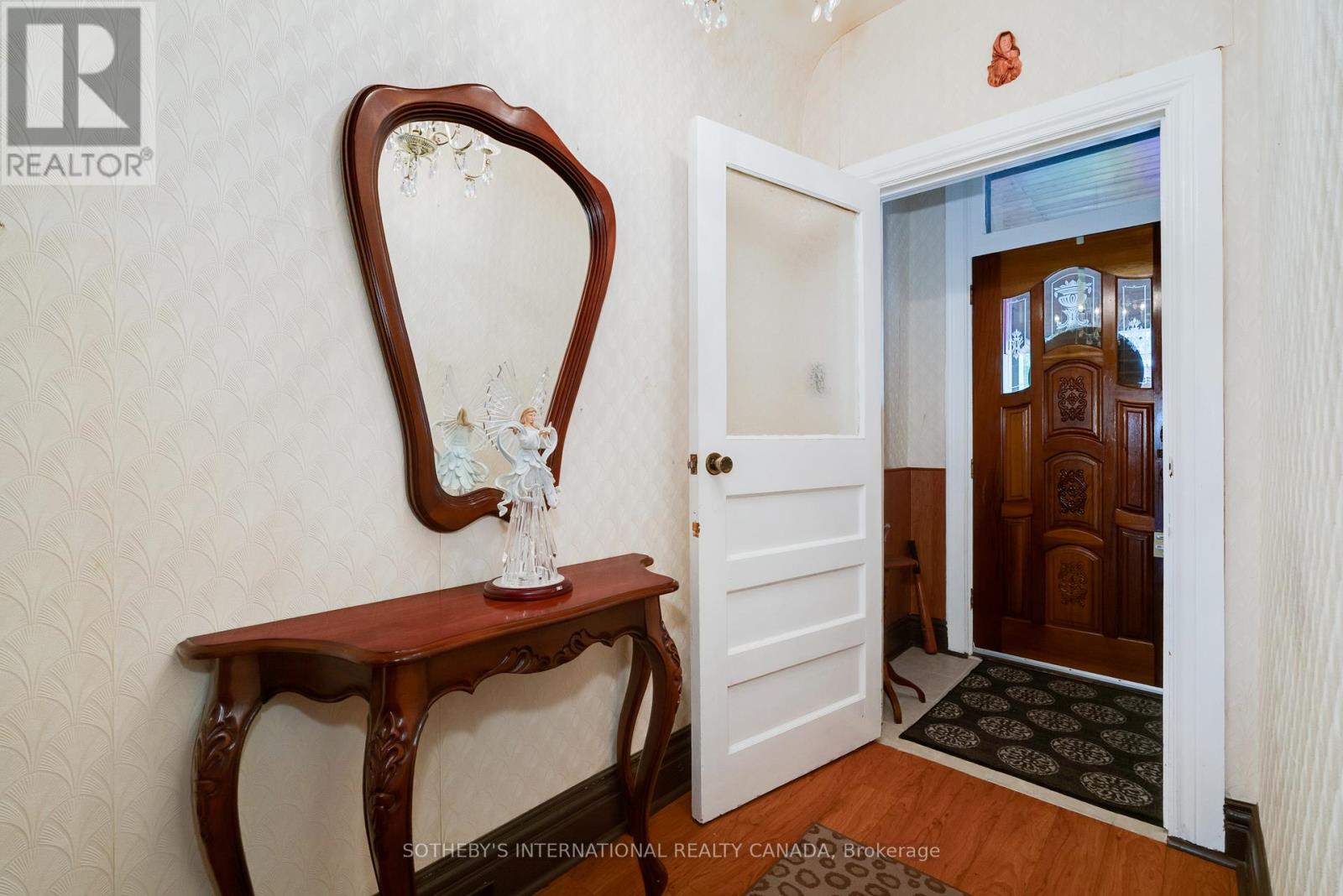 41 Margueretta Street, Toronto (Dufferin Grove), Ontario  M6K 2P6 - Photo 9 - C12391639