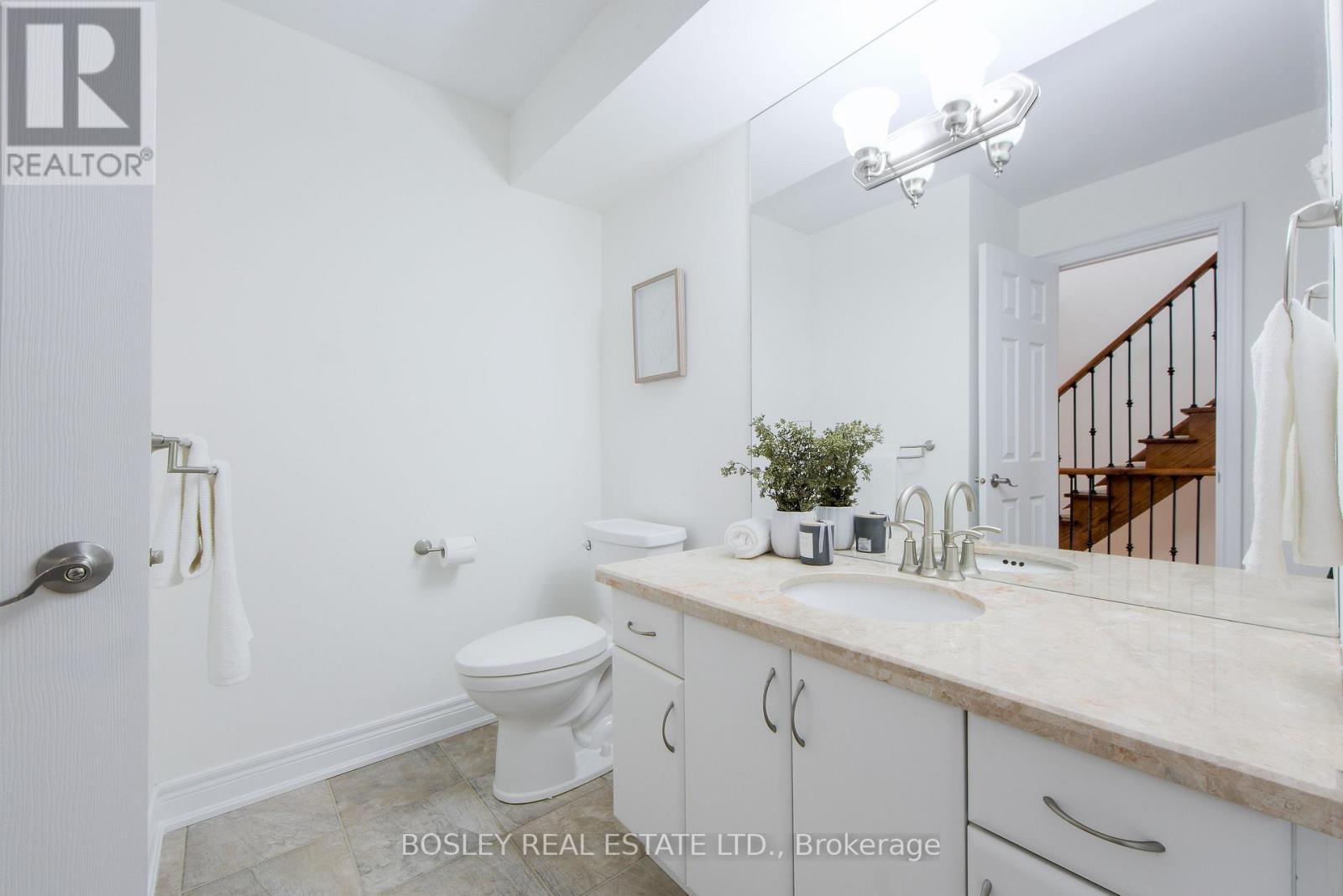 188 Mccaul Street, Toronto, Ontario  M5T 1W5 - Photo 24 - C12391675