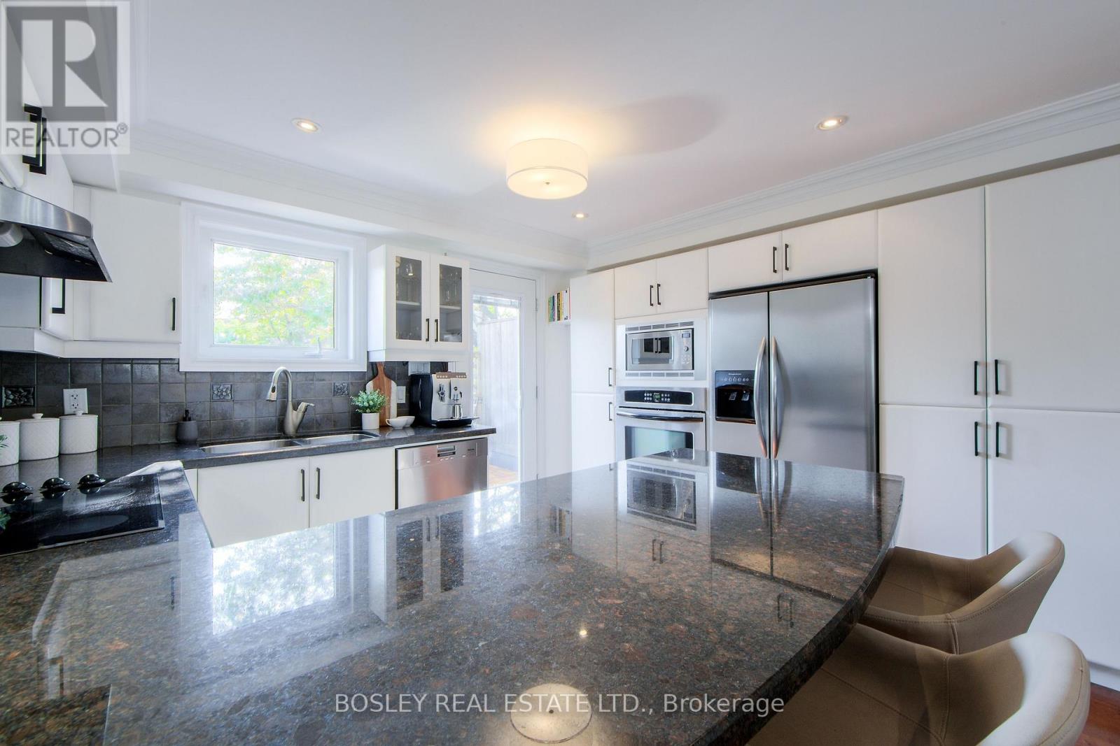 Property at 188 MCCAUL STREET image 5