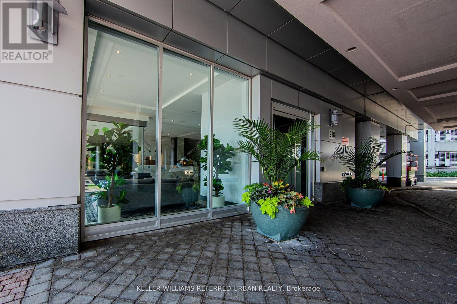 2501 - 218 Queens Quay W, Toronto, Ontario  M5J 2Y6 - Photo 27 - C12391678