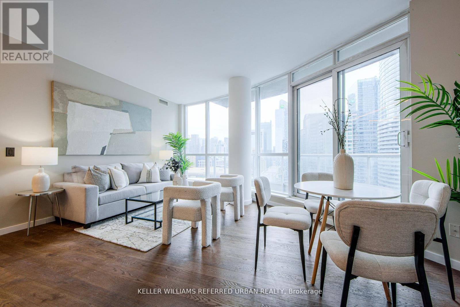 2501 - 218 Queens Quay W, Toronto, Ontario  M5J 2Y6 - Photo 9 - C12391678