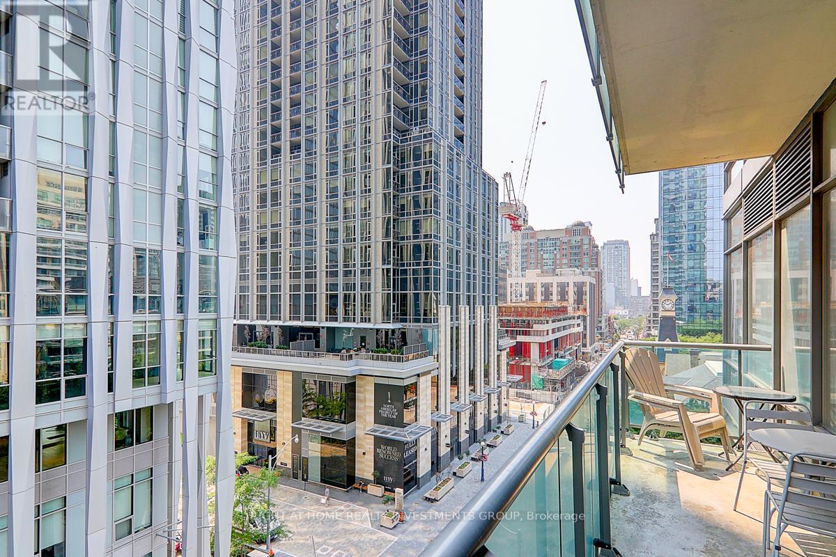 704 - 18 Yorkville Avenue, Toronto, Ontario  M4W 1L4 - Photo 24 - C12391786