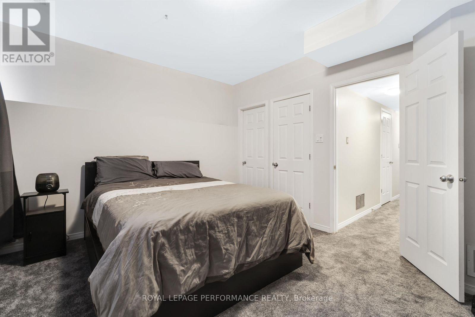 961 Cummings Avenue, Ottawa, Ontario  K1J 7R9 - Photo 10 - X12391812