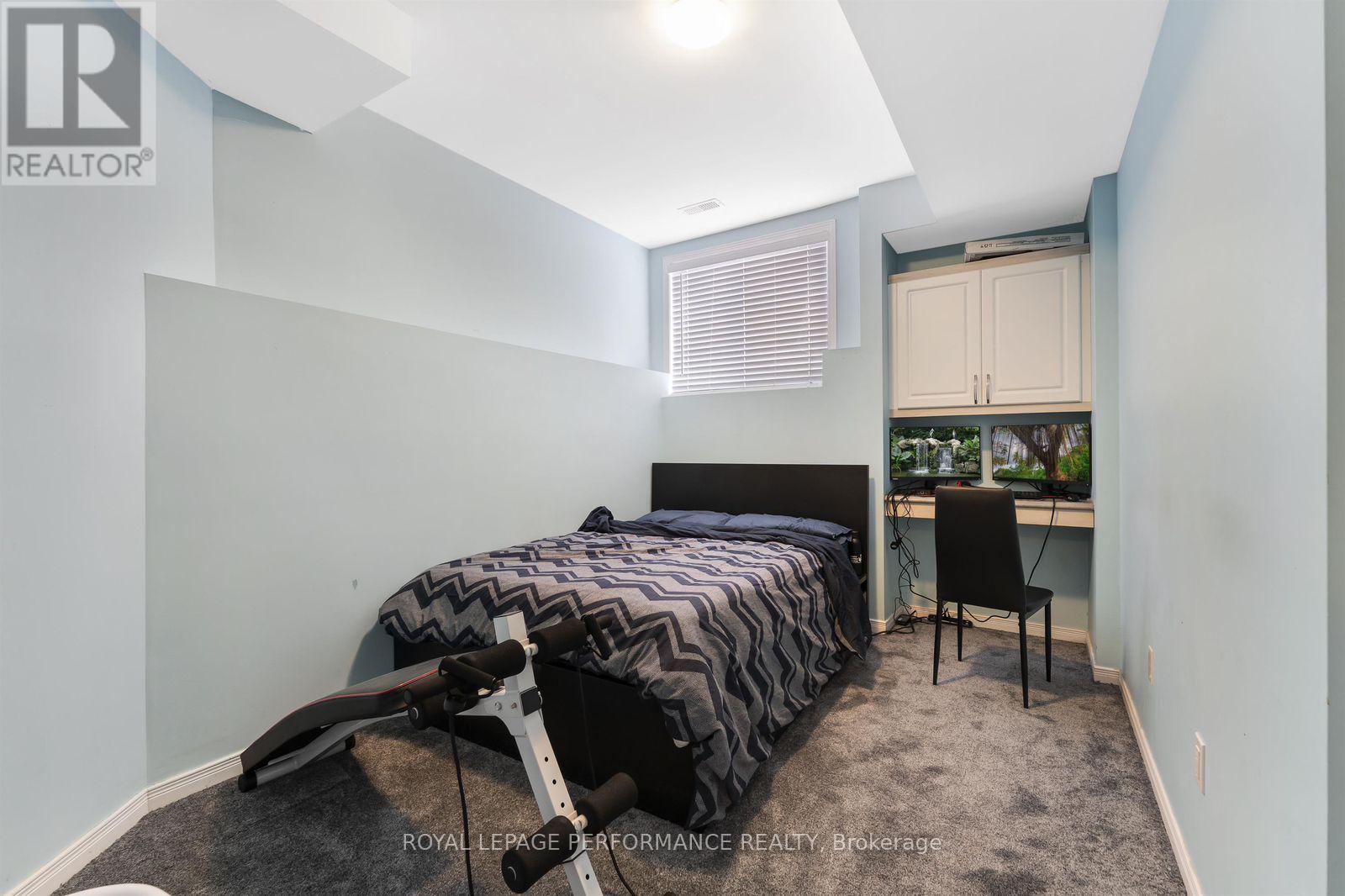 961 Cummings Avenue, Ottawa, Ontario  K1J 7R9 - Photo 12 - X12391812