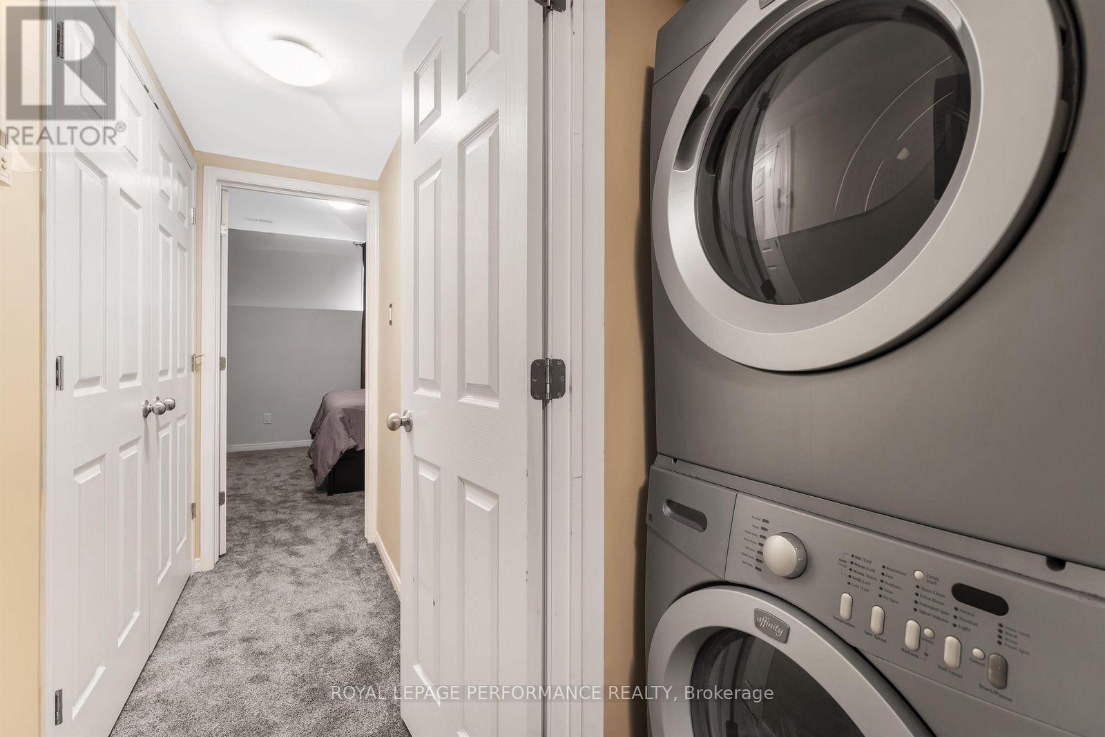 961 Cummings Avenue, Ottawa, Ontario  K1J 7R9 - Photo 14 - X12391812
