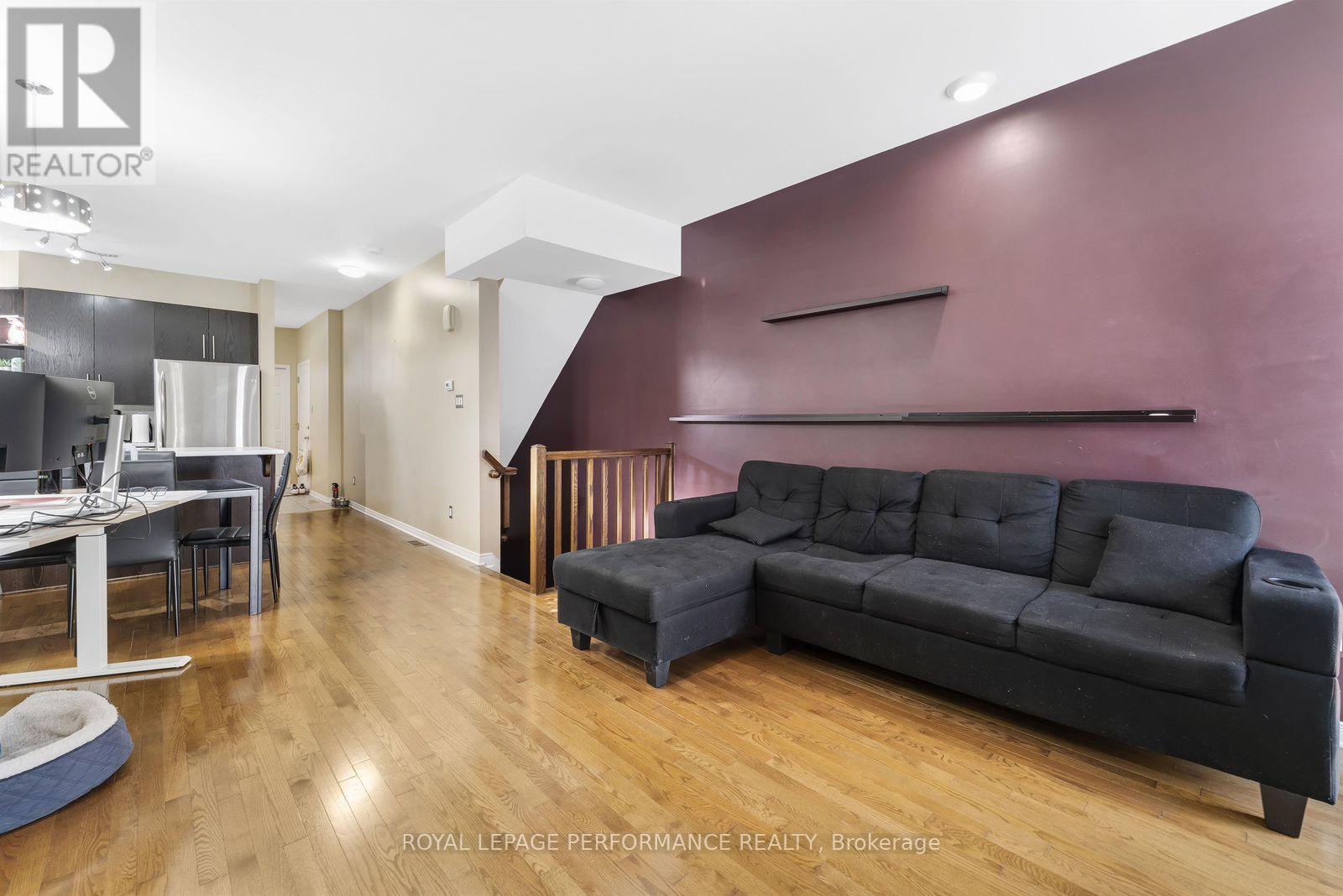 961 Cummings Avenue, Ottawa, Ontario  K1J 7R9 - Photo 6 - X12391812