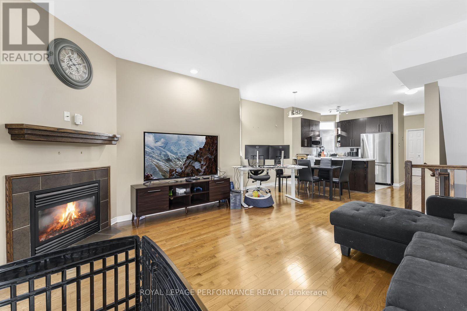 961 Cummings Avenue, Ottawa, Ontario  K1J 7R9 - Photo 8 - X12391812