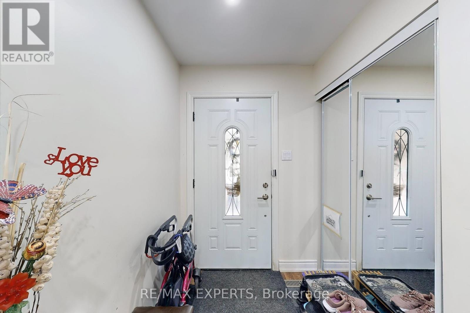 44 - 30 Dundalk Drive, Toronto, Ontario  M1P 2W5 - Photo 5 - E12391735