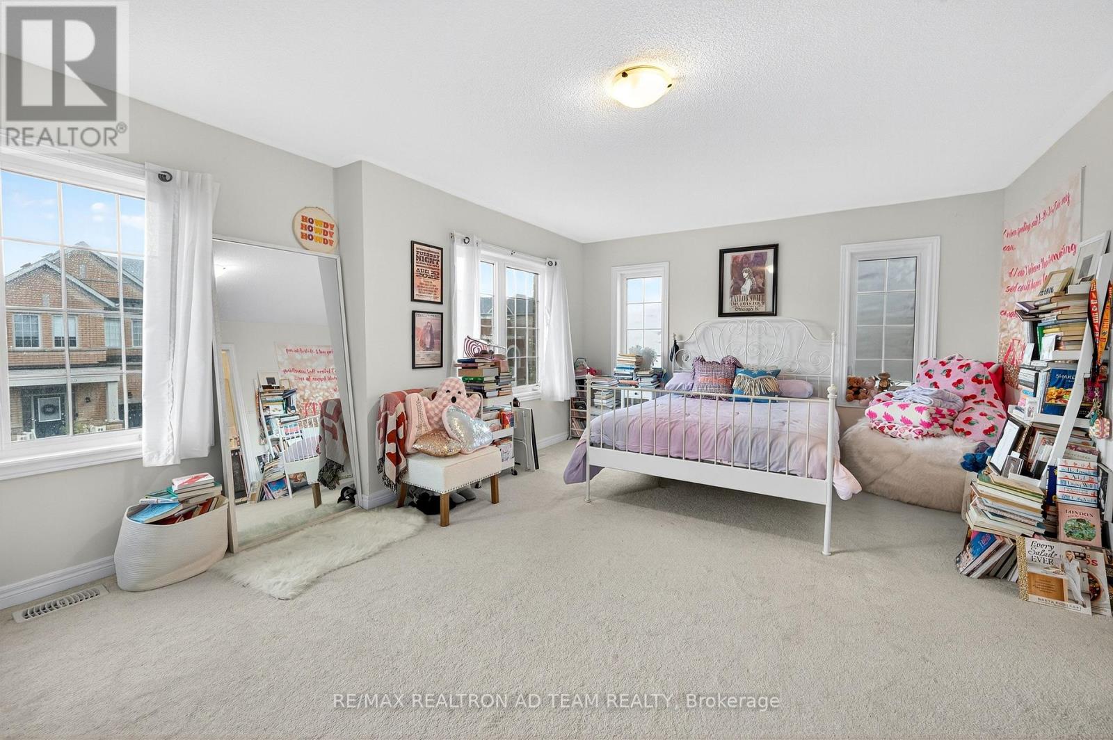 1153 Enchanted Crescent, Pickering, Ontario  L1X 0H1 - Photo 21 - E12391809
