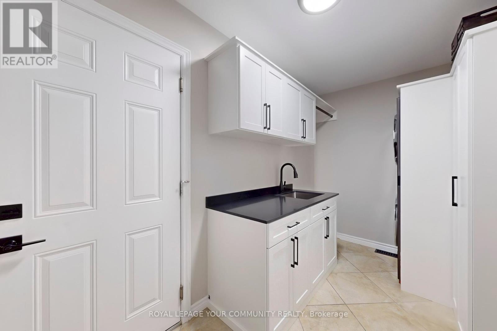 6 - 10 Reddington Drive, Caledon, Ontario  L7E 4C3 - Photo 23 - W12390305