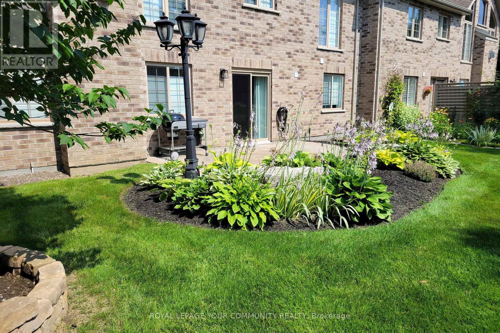 6 - 10 Reddington Drive, Caledon, Ontario  L7E 4C3 - Photo 3 - W12390305