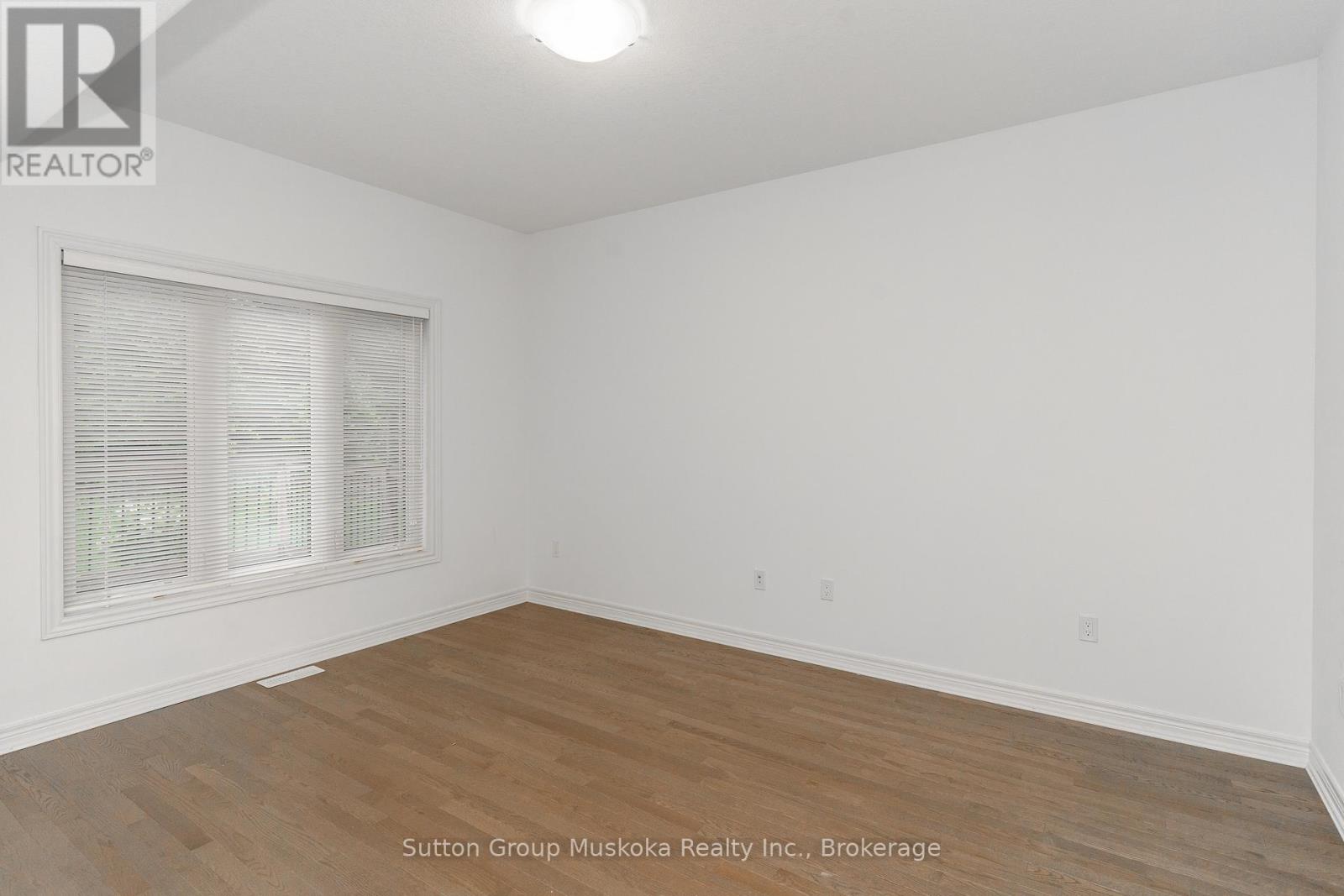 14 Braeside Crescent, Huntsville, Ontario  P1H 0C6 - Photo 12 - X12391845