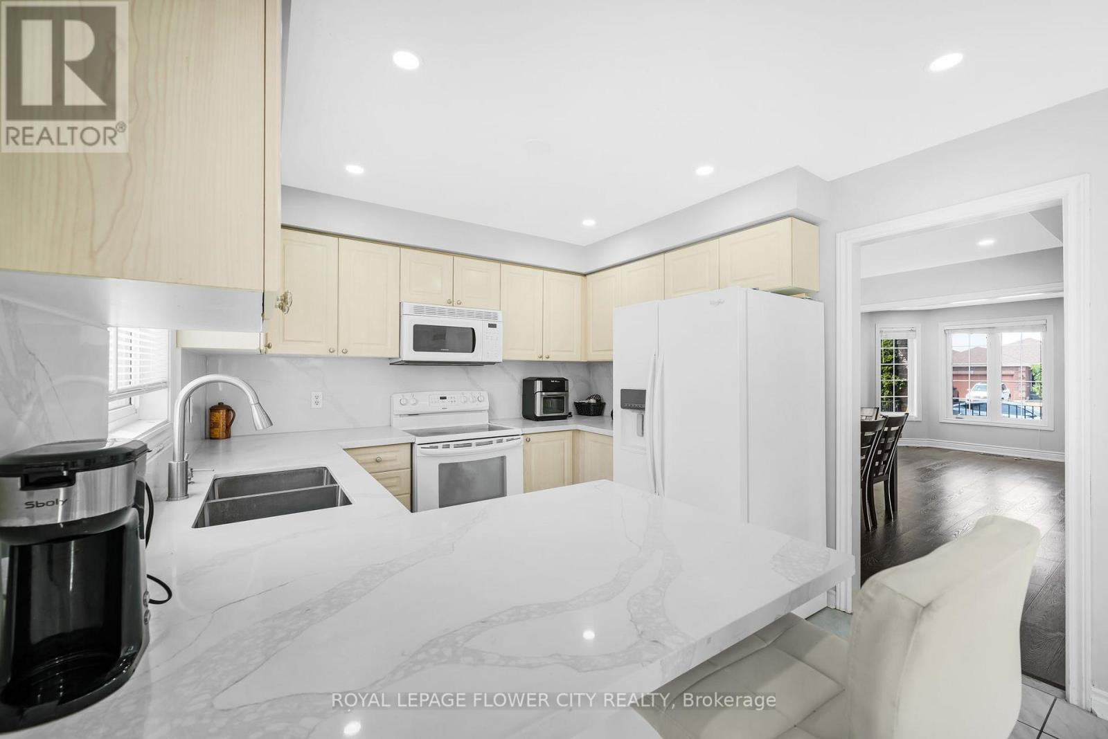 4 Stephanie Lane, Barrie, Ontario  L4N 0V2 - Photo 16 - S12391667
