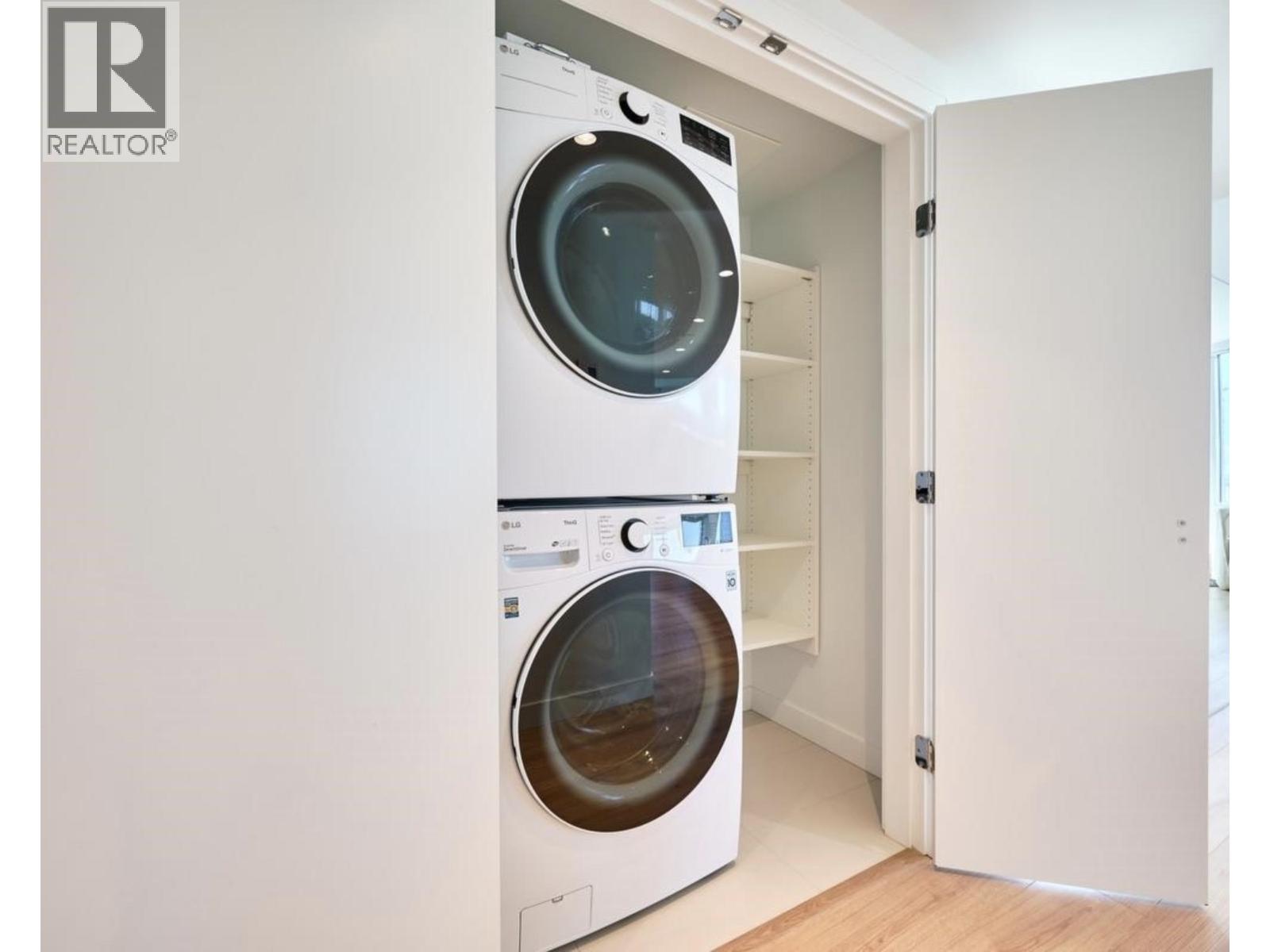 1807 1500 Fern Street, North Vancouver, British Columbia  V7J 0E6 - Photo 25 - R3045444