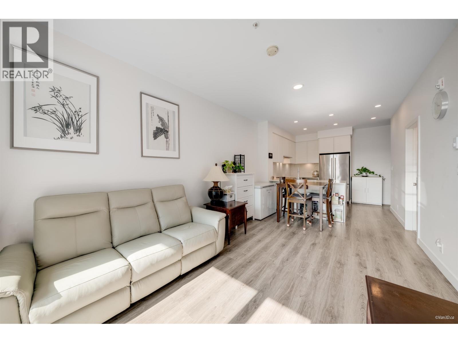 603 700 Clarke Road, Coquitlam, British Columbia  V3J 0K5 - Photo 4 - R3045454