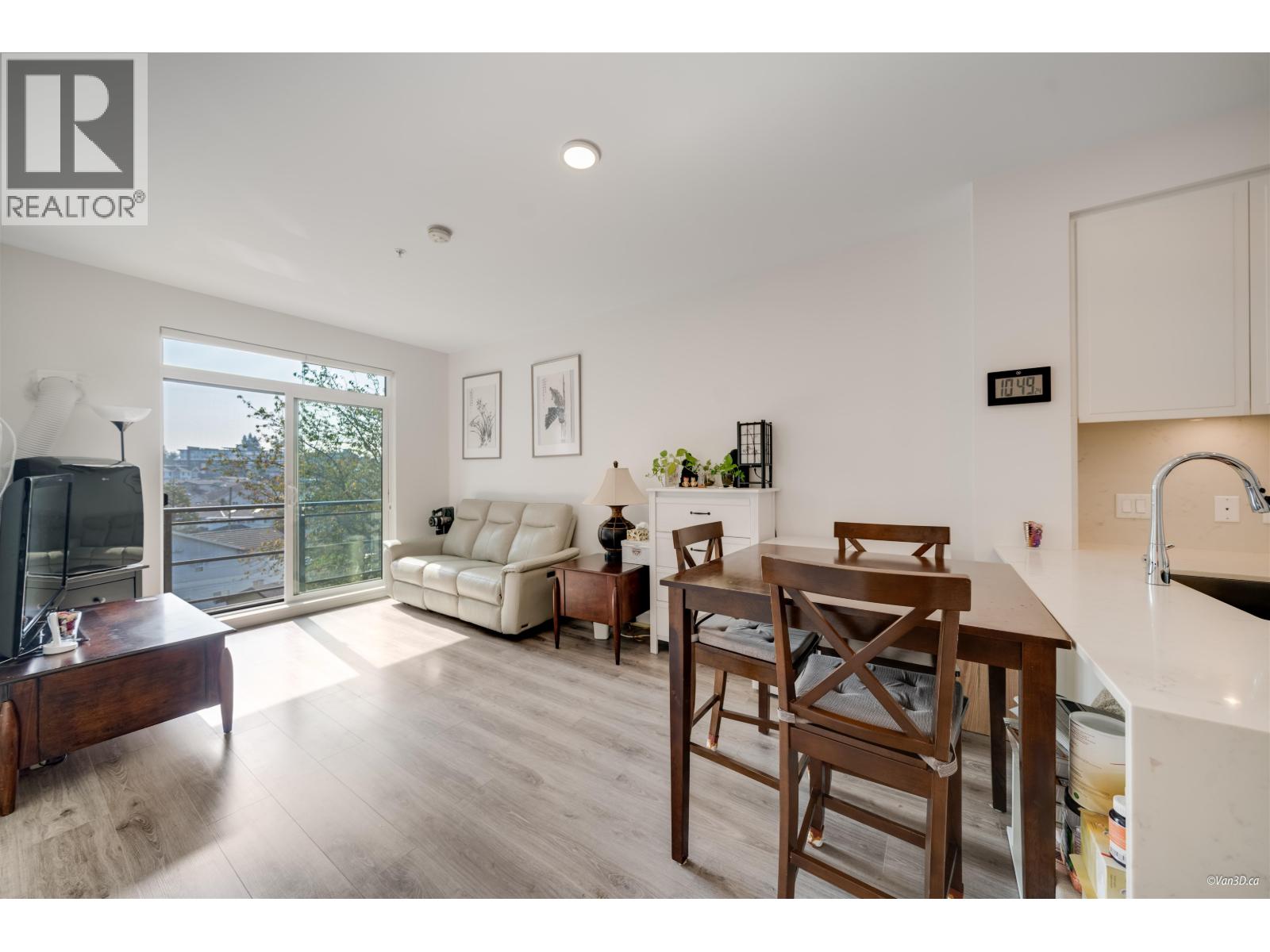 603 700 Clarke Road, Coquitlam, British Columbia  V3J 0K5 - Photo 8 - R3045454