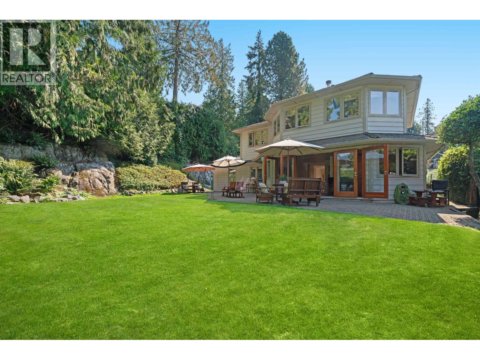 5475 Greenleaf Road, West Vancouver, British Columbia  V7W 1N5 - Photo 3 - R3045499