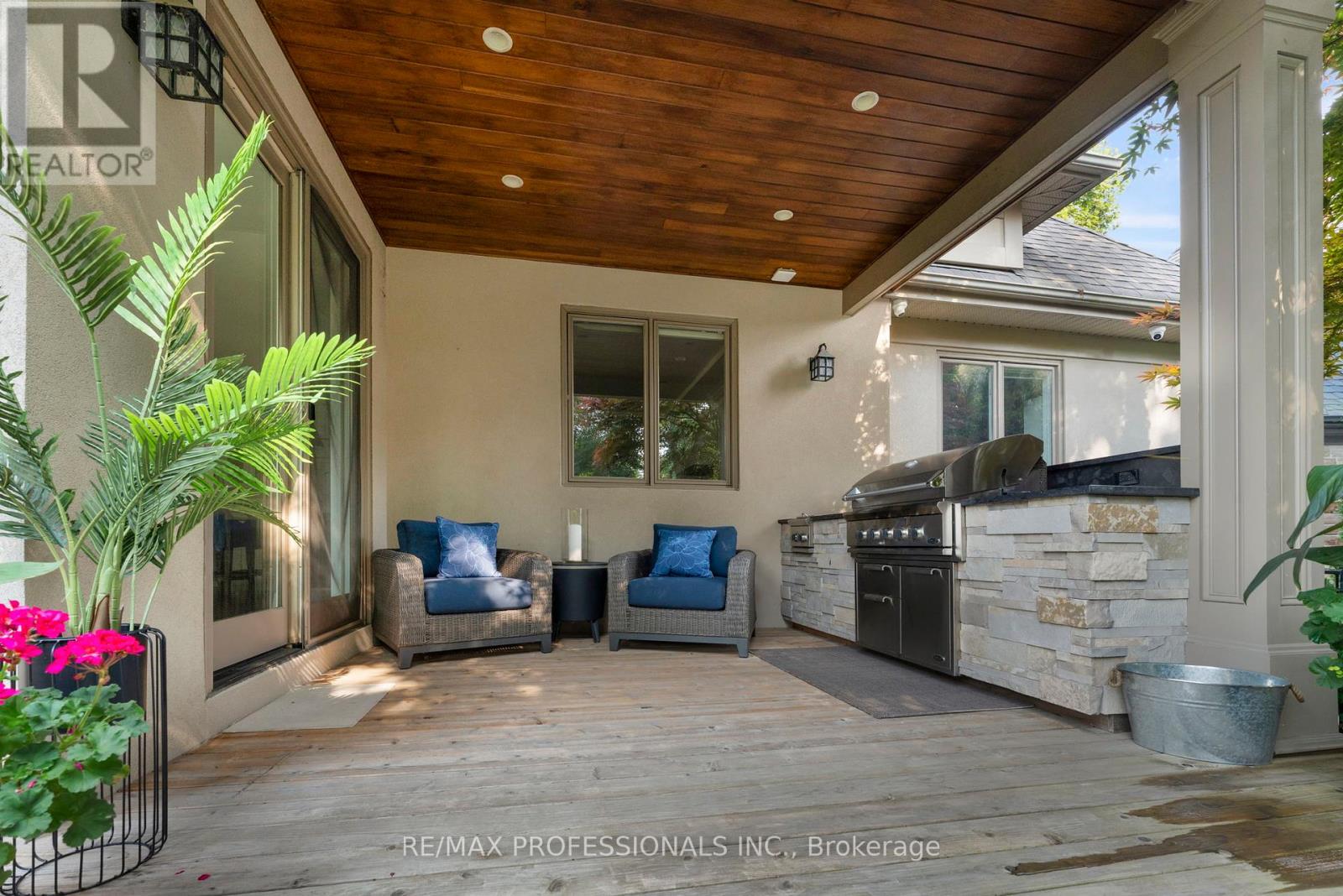 40 Edgehill Road, Toronto (Edenbridge-Humber Valley), Ontario  M9A 4N4 - Photo 45 - W12391631