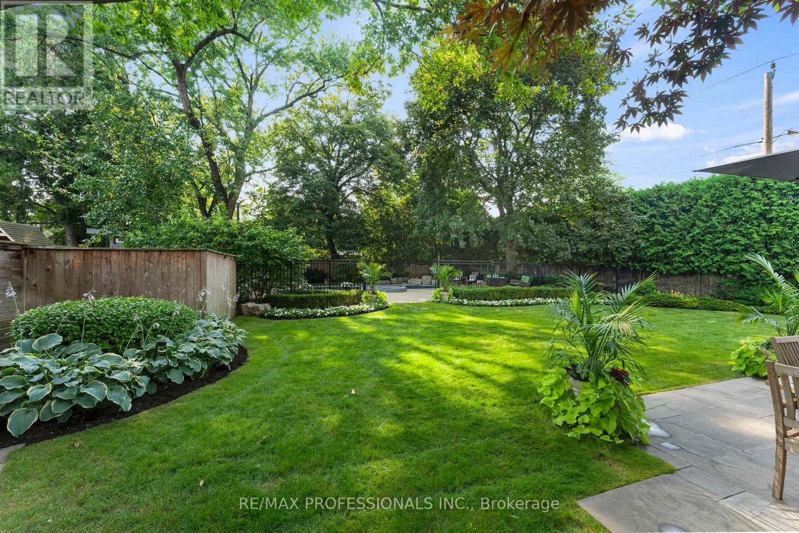 40 Edgehill Road, Toronto (Edenbridge-Humber Valley), Ontario  M9A 4N4 - Photo 46 - W12391631