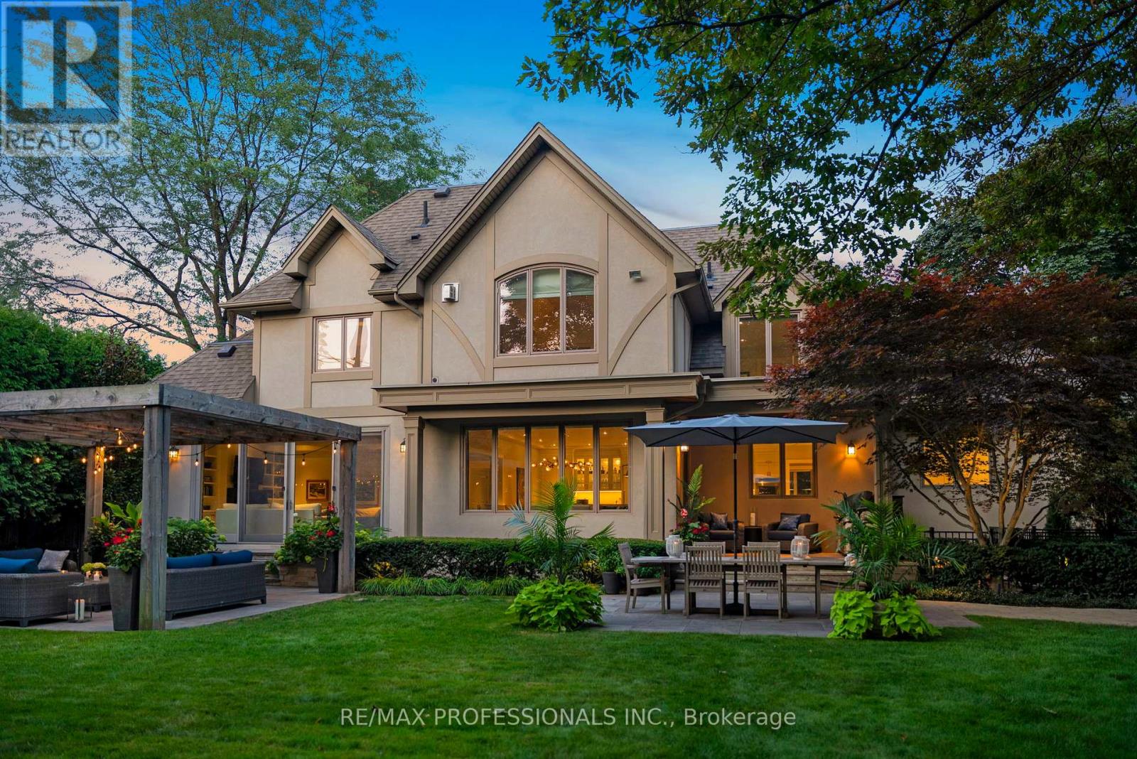 40 Edgehill Road, Toronto (Edenbridge-Humber Valley), Ontario  M9A 4N4 - Photo 50 - W12391631