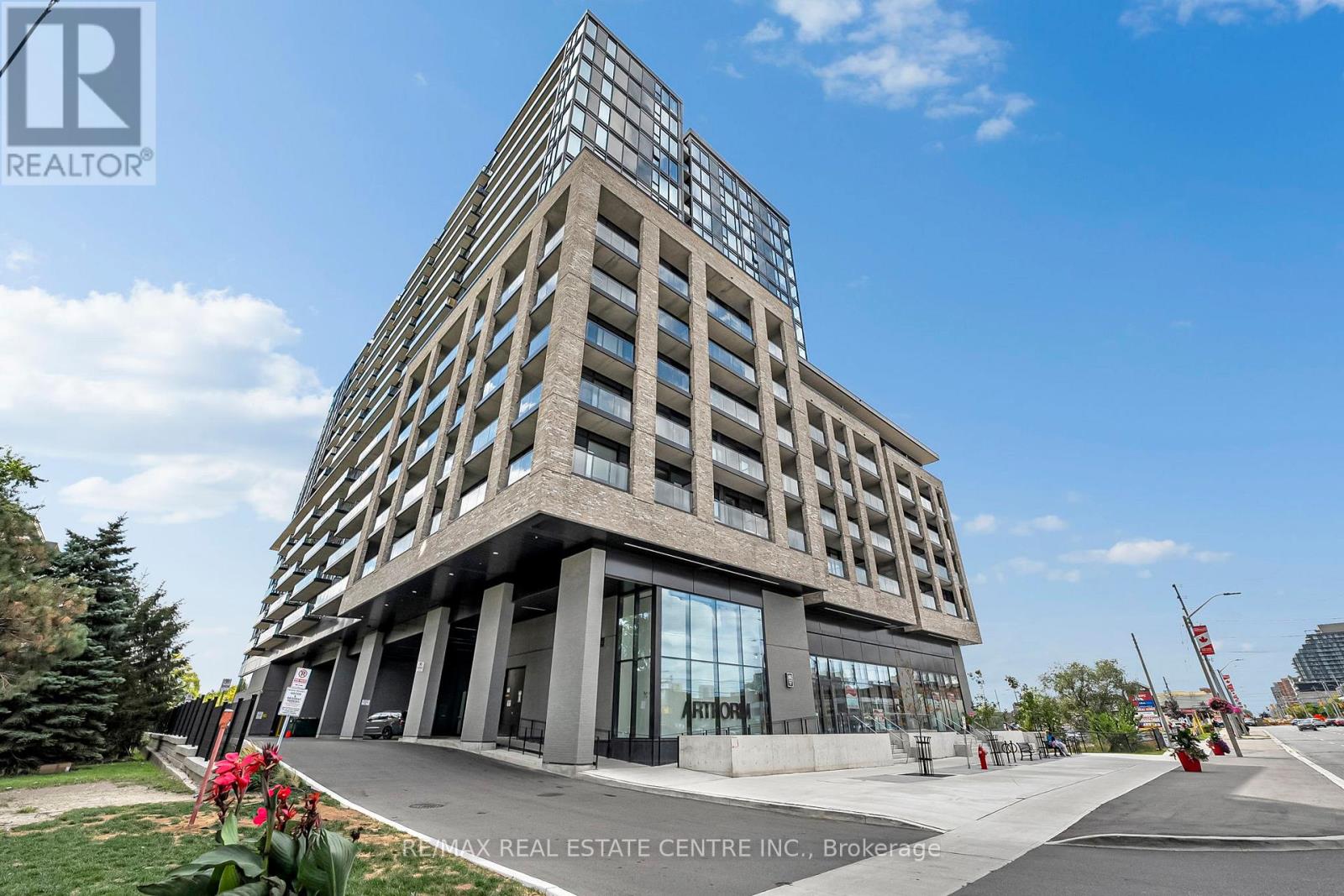 818 - 86 DUNDAS STREET E, Mississauga, Ontario