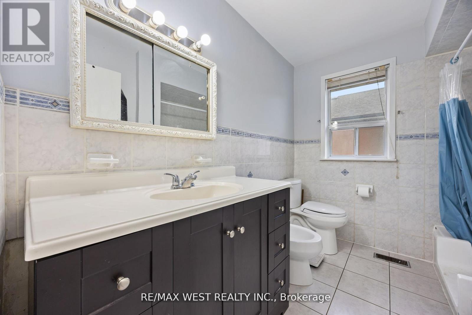 47 Brawley Avenue, Toronto, Ontario  M8Z 4Z5 - Photo 20 - W12391740