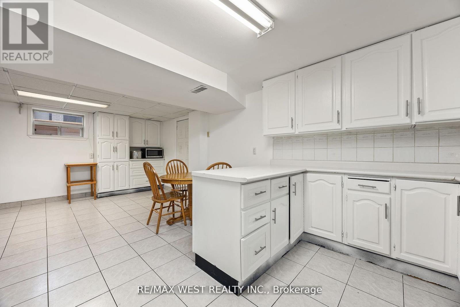 47 Brawley Avenue, Toronto, Ontario  M8Z 4Z5 - Photo 26 - W12391740