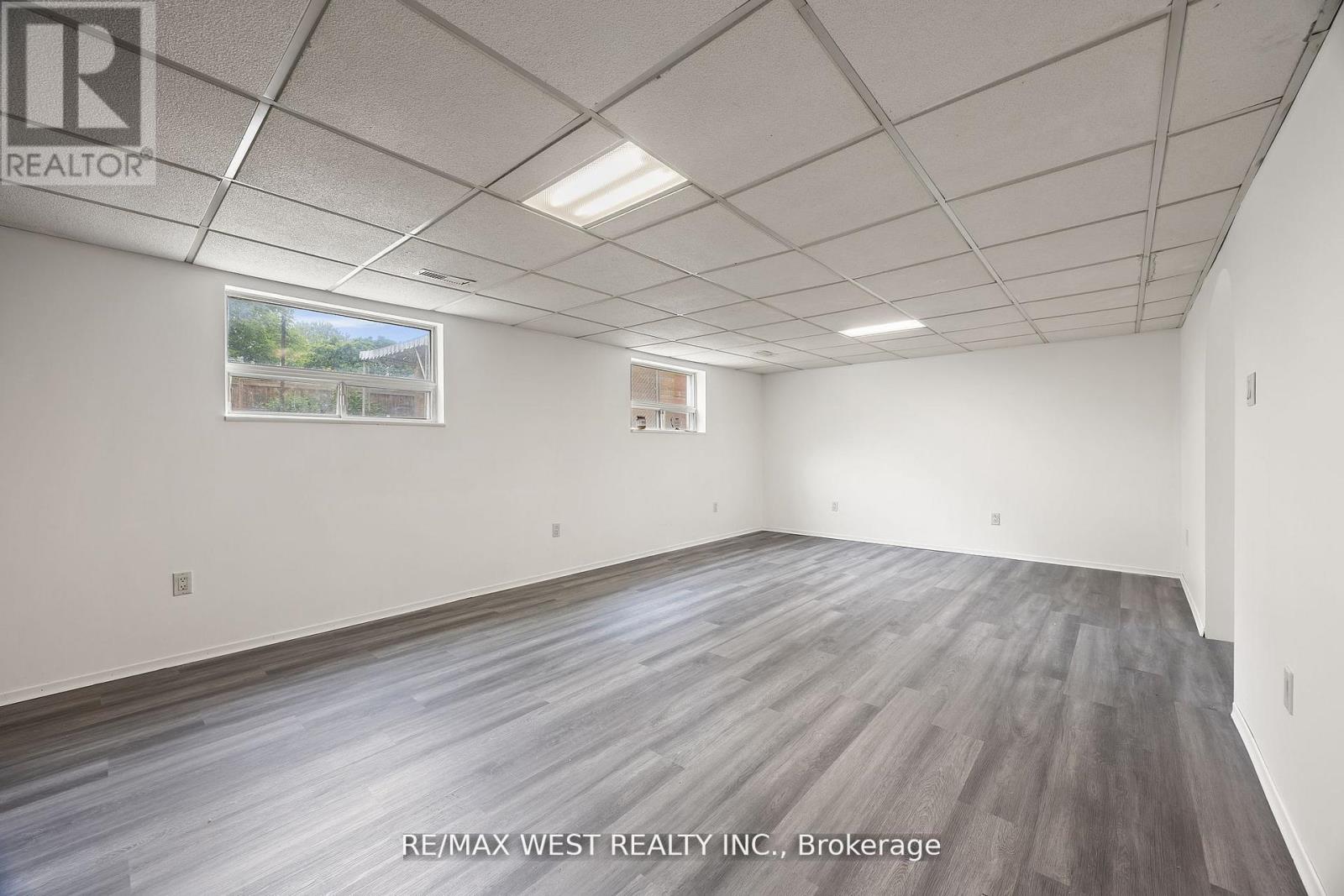47 Brawley Avenue, Toronto, Ontario  M8Z 4Z5 - Photo 31 - W12391740