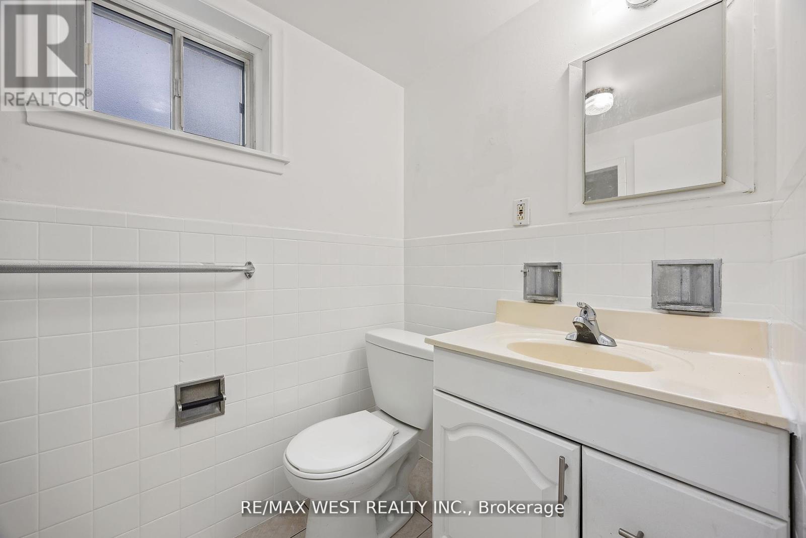 47 Brawley Avenue, Toronto, Ontario  M8Z 4Z5 - Photo 32 - W12391740