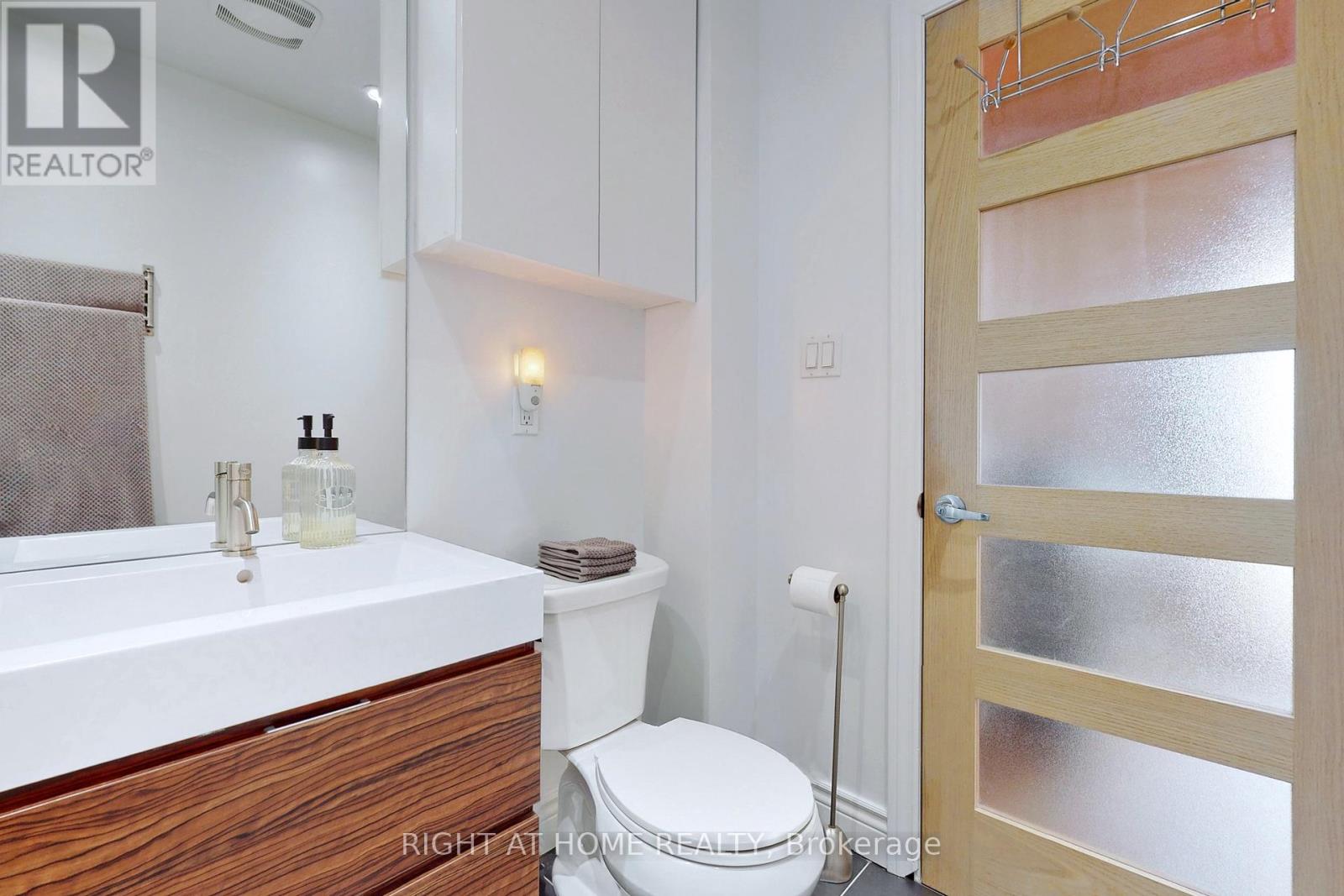 53 Sixteenth Street, Toronto (New Toronto), Ontario  M8V 3J7 - Photo 18 - W12391759
