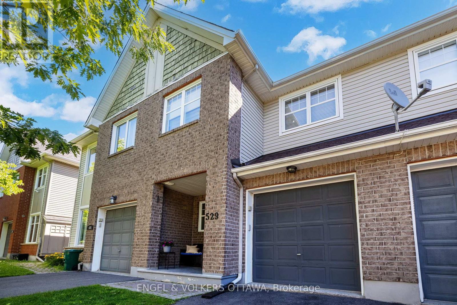 Property at 529 DEVONWOOD CIRCLE image 2