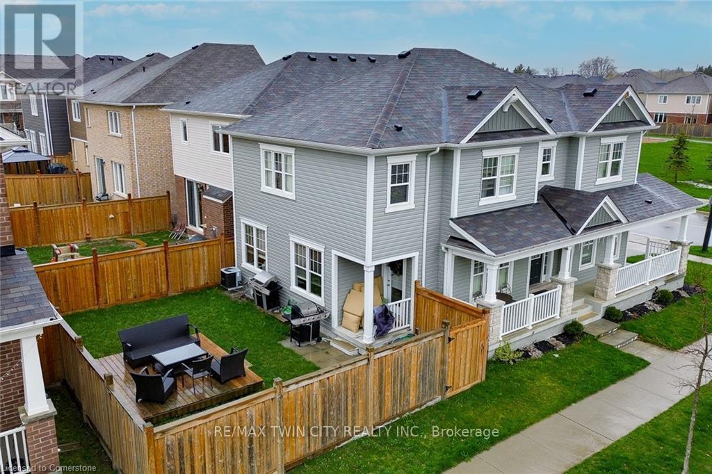 18 Blue Oak Street, Kitchener, Ontario N2K 0K3 - Photo 31 - X12391750