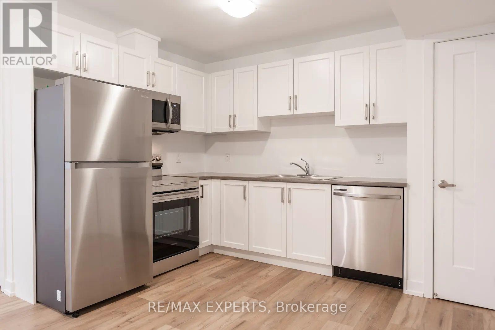 435 - 4263 Fourth Avenue, Niagara Falls, Ontario  L2E 0C2 - Photo 10 - X12391803