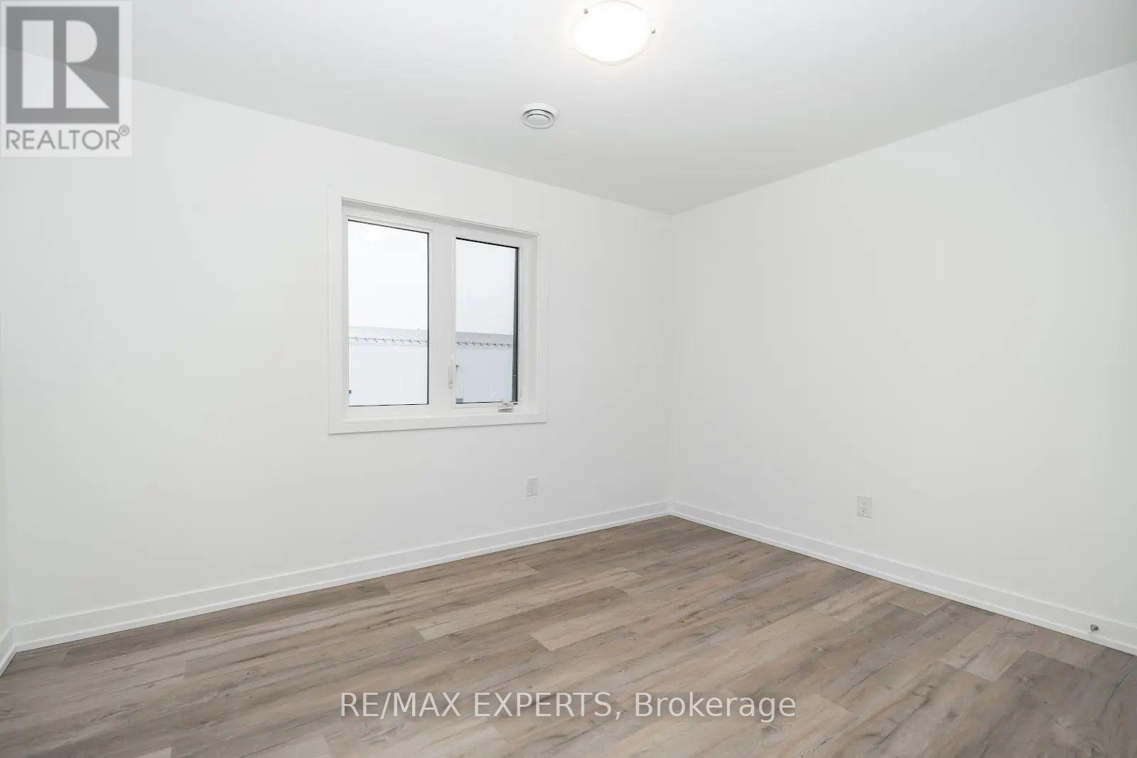 435 - 4263 Fourth Avenue, Niagara Falls, Ontario  L2E 0C2 - Photo 13 - X12391803