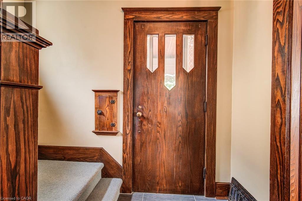 Property at 48 JOHN Street E image 4