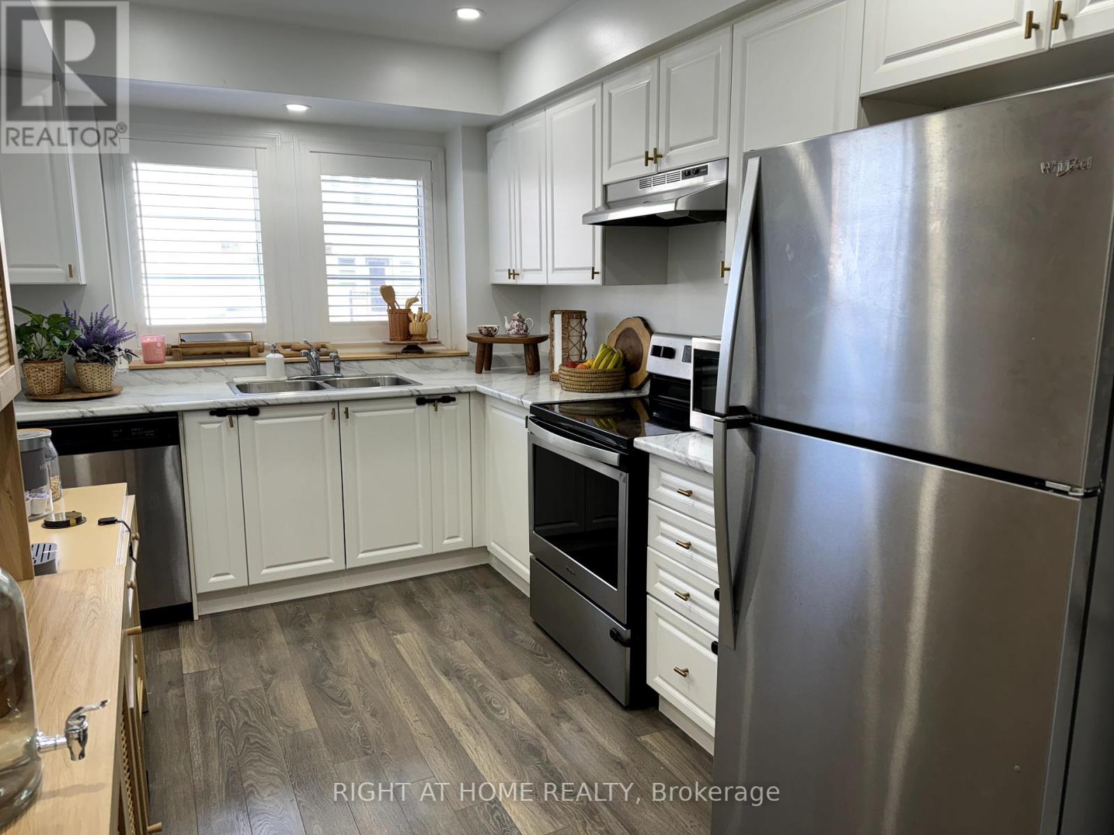 72 Ayers Crescent, Toronto, Ontario  M1L 0C4 - Photo 21 - E12391432