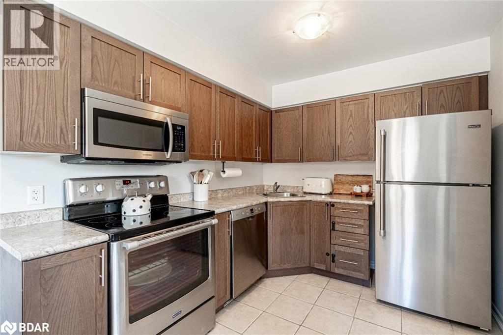 25 Madelaine Drive Unit# 7, Barrie, Ontario  L9J 0G8 - Photo 3 - 40767957